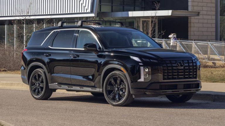 Hyundai convoca mais de 568.000 SUVs Palisade por risco de falha na trava do cinto de segurança